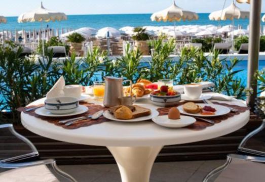 Hotel Delle Nazioni Hotel Overview