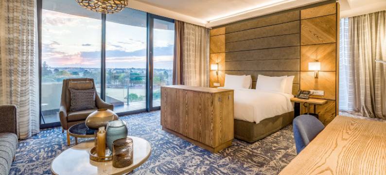 拉迪森酒店及会议中心-奥利弗·坦博机场(Radisson Hotel and Convention Centre OR Tambo Airport)图片