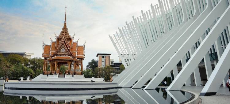 巴吞他尼广场酒店(Pathum Thani Place Hotel)图片