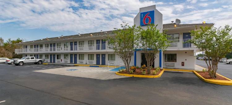 皮尔斯堡6号汽车旅馆(Motel 6 Ft. Pierce, FL)图片