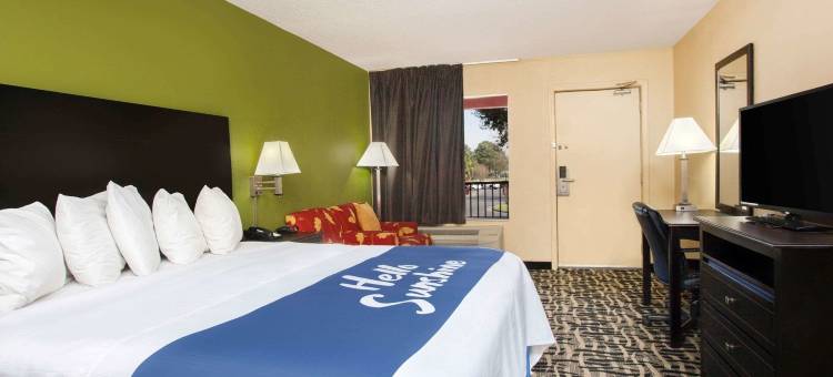 彭萨科拉西温德姆戴斯酒店(Days Inn by Wyndham Pensacola I-10)图片