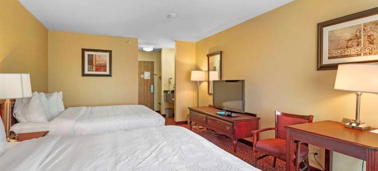 克利尔莱克广场贝斯特韦斯特酒店(Best Western Clearlake Plaza)图片