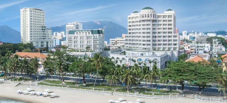 芽庄日出海滩水疗酒店(Sunrise Nha Trang Beach Hotel & Spa)图片