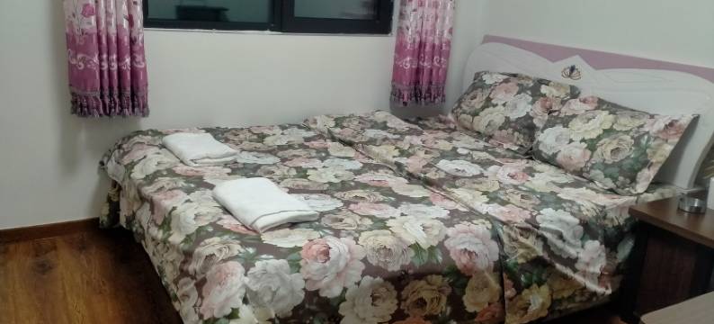 甜甜圈草莓民宿(东环路分店)图片