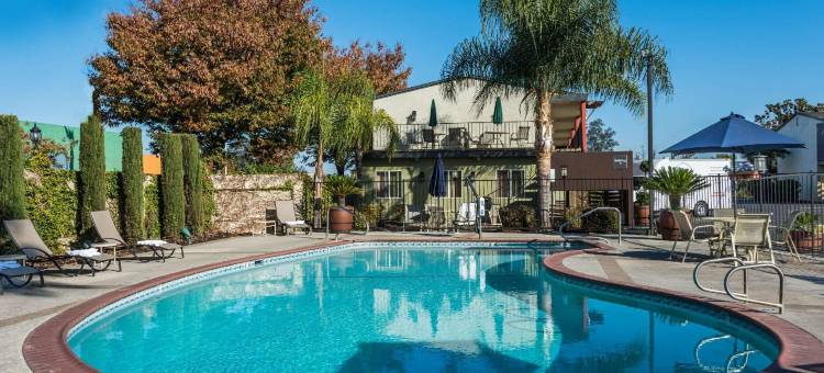 洛迪戴斯套房酒店(Days Inn & Suites by Wyndham Lodi)图片