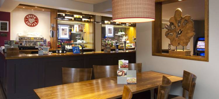 克里布斯铜锣湾(M5,J17)布里斯托尔普瑞米尔酒店(Premier Inn Bristol Cribbs Causeway (M5, J17))图片