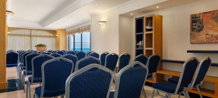 阁楼河滨雅典俱乐部温德姆华美达酒店(Zeus Essence Ramada by Wyndham Athens)图片