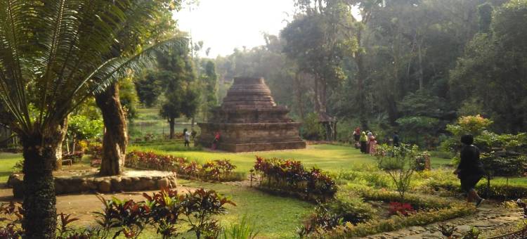 O科斯特柏卡酒店-近沃诺萨里茶园(Hotel O Kost Berkah Near Kebun Teh Wonosari)图片