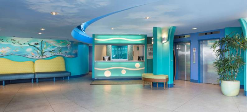 威基基环岛酒店(Waikiki Circle Hotel by Castle)图片