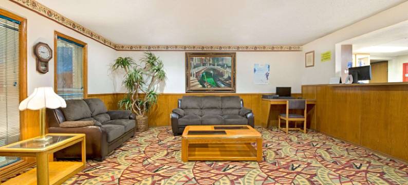 普莱诺-达拉斯地区速8酒店(Super 8 by Wyndham Plano/Dallas Area)图片