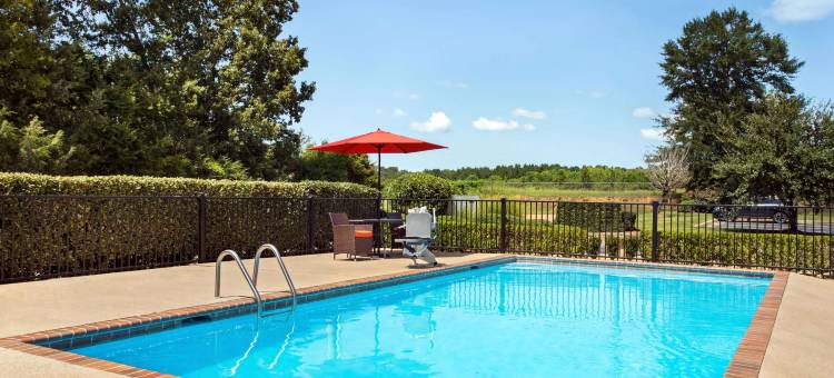 克林顿速8酒店(Super 8 by Wyndham Clinton)图片