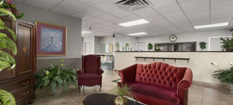 温特哈文佛罗里达州豪生酒店(Howard Johnson by Wyndham Winter Haven FL)图片