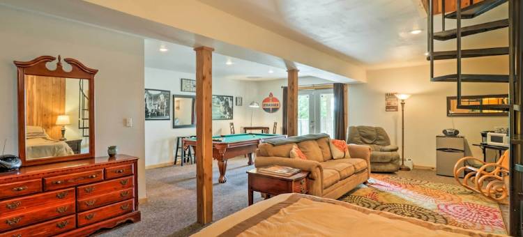 有甲板和私人热水浴缸的乡村Lamar小屋(Rustic Lamar Cabin w/ Deck & Private Hot Tub)图片