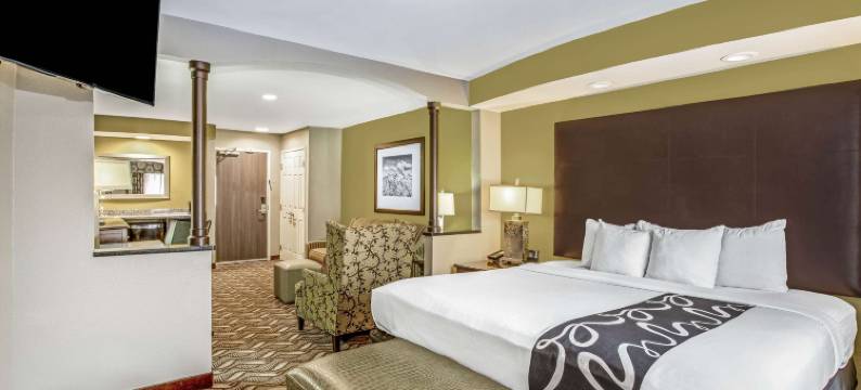 科尔尼拉昆塔温德姆套房酒店(La Quinta Inn & Suites by Wyndham Kearney)图片