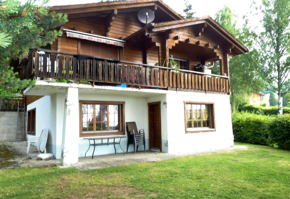 Frênes Hotel Overview