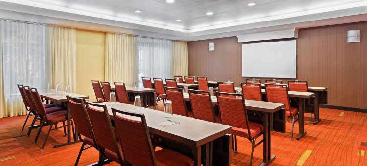 诺克斯维尔锡特布拉夫万怡酒店(Courtyard Knoxville Cedar Bluff)图片