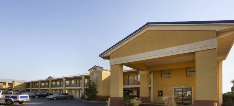 门罗速8酒店(Super 8 by Wyndham Monroe)图片