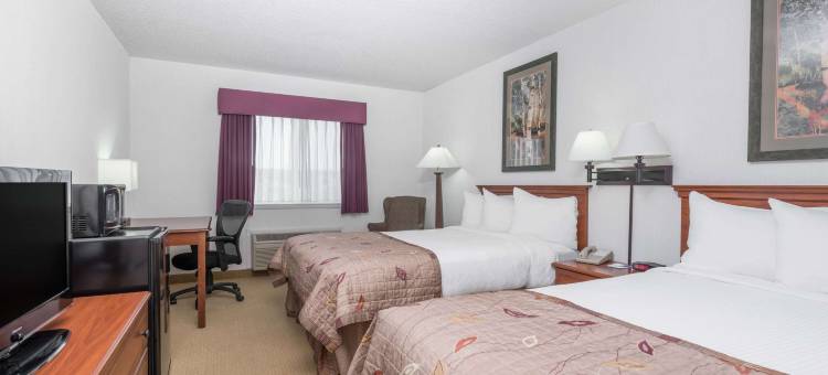 马什菲尔德呗盟套房酒店(Baymont by Wyndham Marshfield)图片