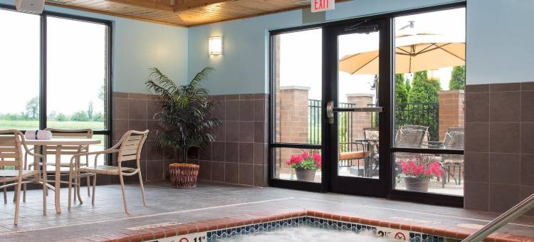克劳福兹维尔希尔顿欢朋旅馆&套房酒店(Hampton Inn & Suites Crawfordsville)图片