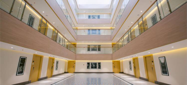 Ikon by Annapoorna图片