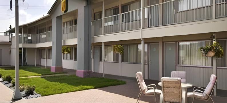 奎斯内尔旅馆(Quesnel Inn)图片