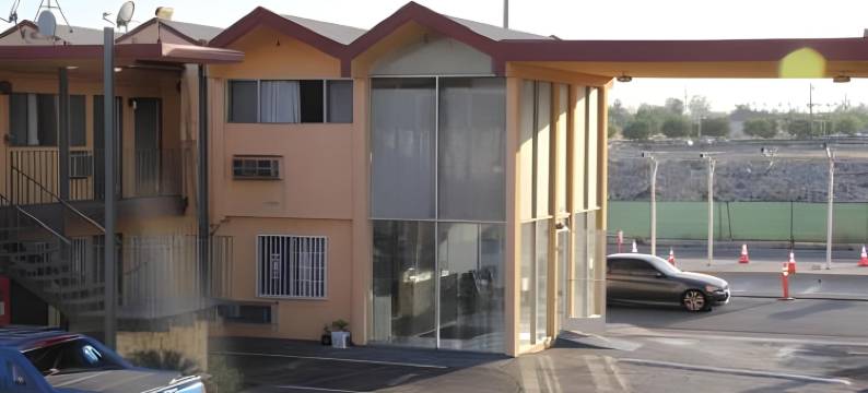 内陆酒店及套房(Inland Inn & Suites)图片