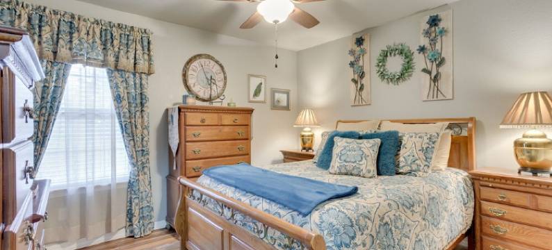 钱德勒的房子，带有封闭的后院：欢迎带宠物！(Chandler House w/ Fenced Backyard: Pets Welcome!)图片