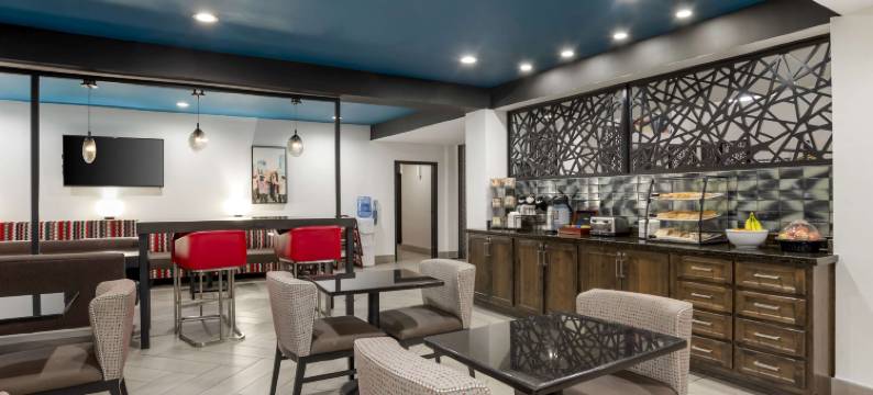 代弗尼贝斯特韦斯特优质套房酒店(Best Western Plus Daphne Inn  Suites)图片