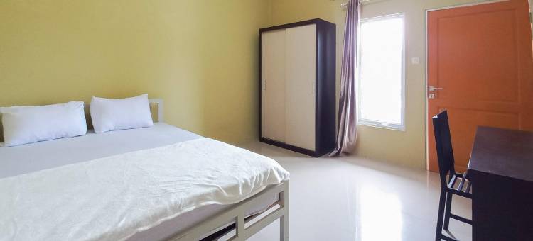 FARAH Homestay Syariah Mitra RedDoorz图片