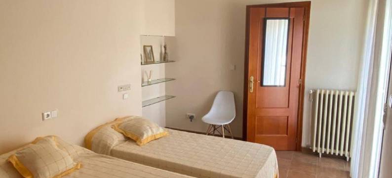 Complete, Spacious House, with Pool and Surrounded by Nature图片