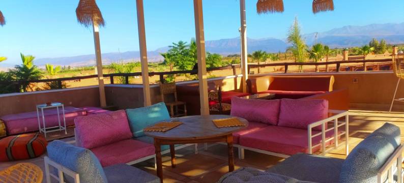 Whisper低语(Whisper Hotel)图片