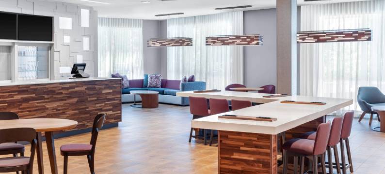 韦恩费尔菲尔德万怡酒店(Courtyard Wayne Fairfield)图片