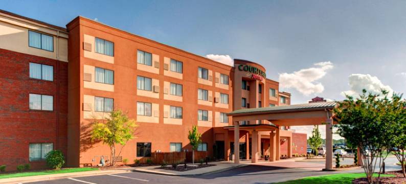 安尼斯顿牛津万怡酒店(Courtyard Anniston Oxford)图片