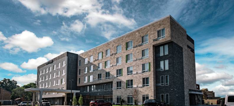 托莱多西万怡酒店(Courtyard Toledo West)图片