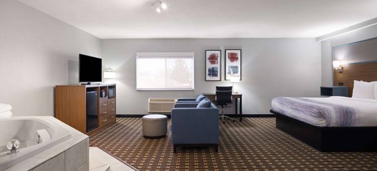 AmericInn by Wyndham Woodstock IL图片