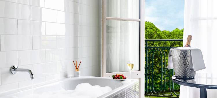 凡尔赛特里亚农宫华尔道夫酒店(Waldorf Astoria Versailles - Trianon Palace)图片