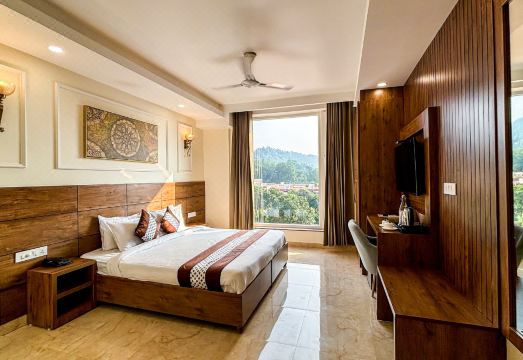 Hotel Nirvana Bliss, Behind Parmarth NiketanHotel Overview