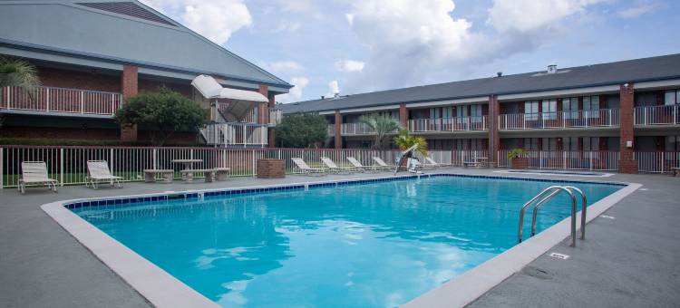 温德姆速8酒店 I-65 号公路，莫比尔(Super 8 by Wyndham Mobile I-65)图片