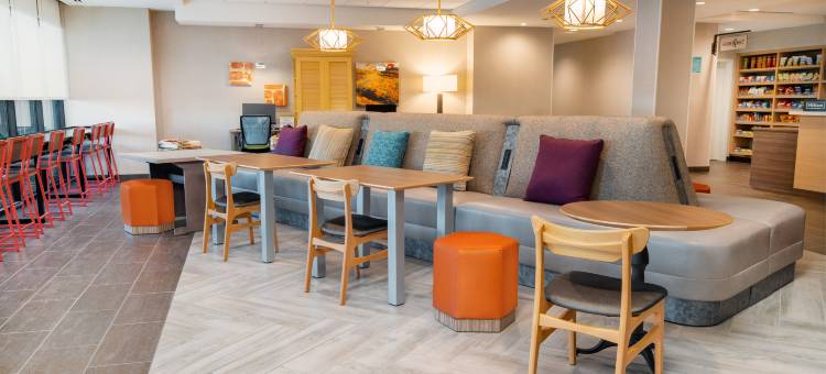 科罗娜希尔顿惠庭酒店(Home2 Suites by Hilton Corona)图片