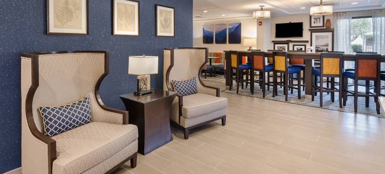 希尔顿欢朋酒店-卡温顿(Hampton Inn Covington)图片