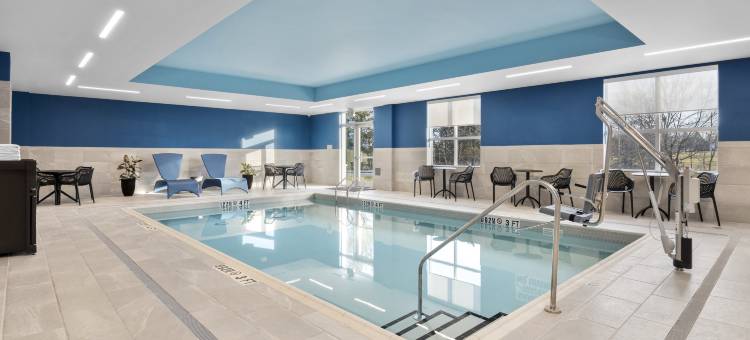 康沃尔郡希尔顿欢朋酒店(Hampton Inn by Hilton Cornwall)图片