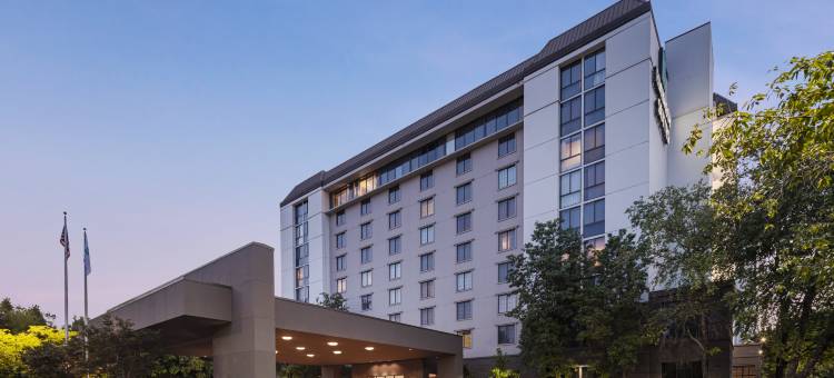 纳什维尔机场希尔顿安泊套房酒店(Embassy Suites by Hilton Nashville Airport)图片