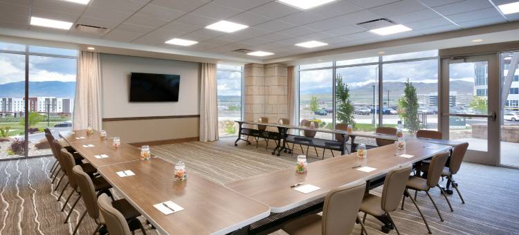 利哈伊特拉弗斯里奇中心Staybridge套房酒店(Staybridge Suites Lehi -  Traverse Ridge Center)图片