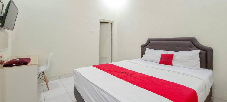 OYO 94019 Griya Wisata伊斯兰酒店(RedDoorz Syariah at Griya Wisata Wonogiri)图片