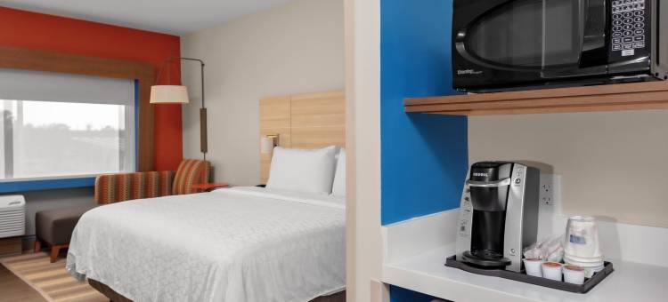 西威尔明顿医疗园区智选假日套房酒店(Holiday Inn Express & Suites Wilmington West - Medical Park)图片