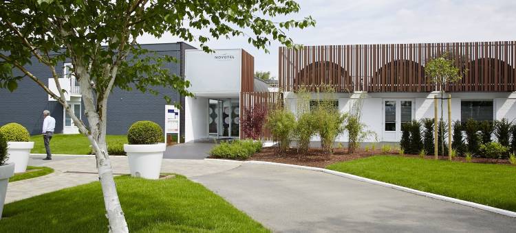 莱斯努瓦耶勒诺富特酒店(Novotel Lens Noyelles)图片