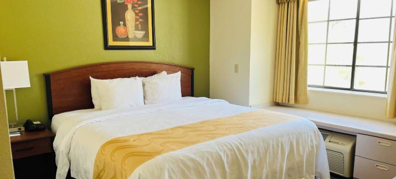 普雷斯顿斯堡品质酒店及套房，靠近山艺术中心(Quality Inn & Suites Prestonsburg Next to Mountain Arts Center)图片