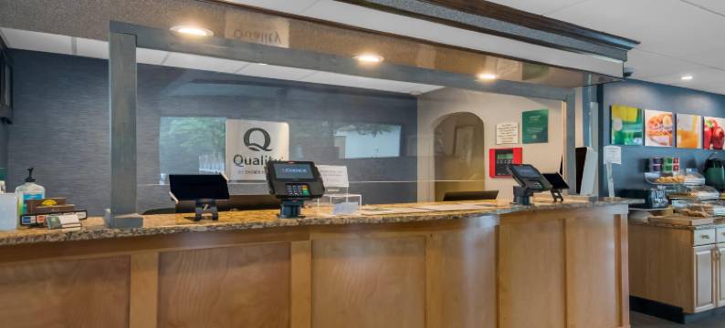 韦斯特菲尔德 - 斯普林菲尔德凯艺酒店(Quality Inn Westfield - Springfield)图片