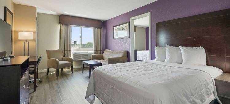 丹佛东北亨德森拉昆塔温德姆套房酒店(La Quinta Inn & Suites by Wyndham Henderson-Northeast Denver)图片