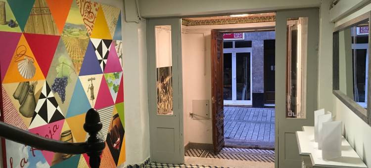 拉毕尔巴伊纳旅馆 - 洛格罗尼奥阿尔伯格(Pensión la Bilbaina - Albergue Logroño)图片